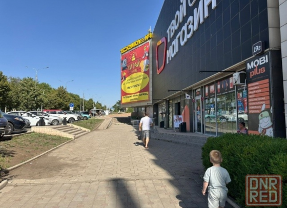 Предлагается в аренду нежилое помещение в торговом центре по проспекту Ильича цокольный этаж Донецк