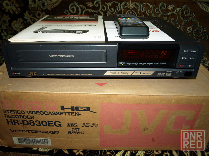 Видеомагнитофон JVC HR-D830EG HI-FI Донецк - изображение 3
