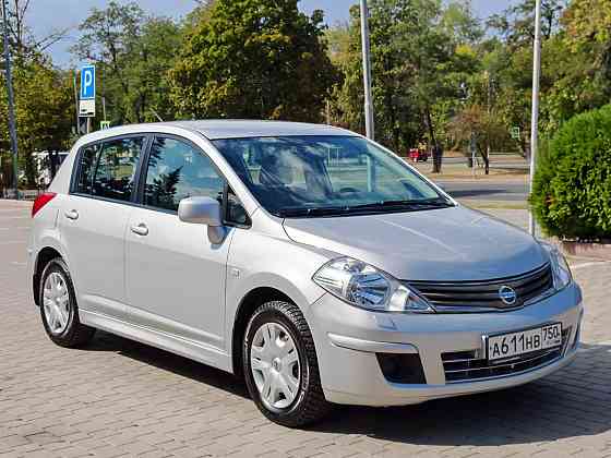 2010 Nissan Tiida 1.6 автомат Донецк