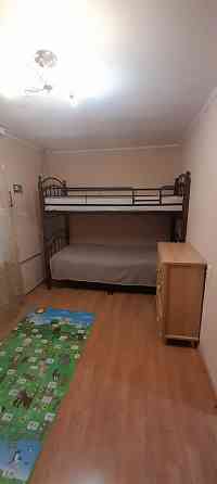 Продам от хозяина 2-х комн кв в центре Макеевки с мебелью и техникой. Вода круглосуточно. Макеевка