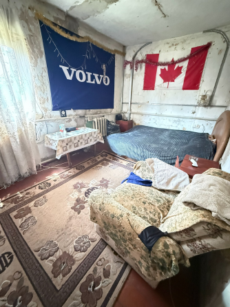 Продам дом пос.Комсомольский Червоногвардейский район Макеевка