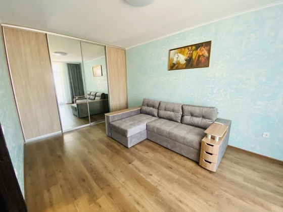 Сдаётся 1 комнатная квартира в Пролетарском районе Донецк