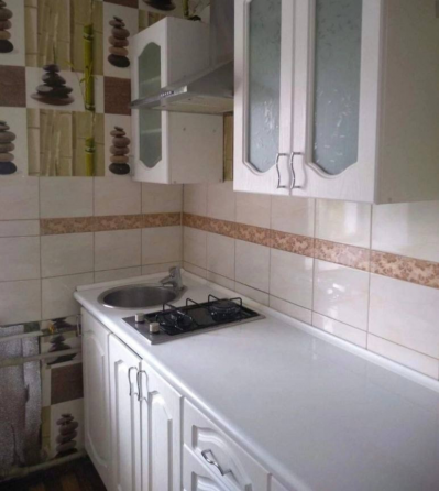 2к кв 92х, сталинка, этаж 3/3 Макеевка