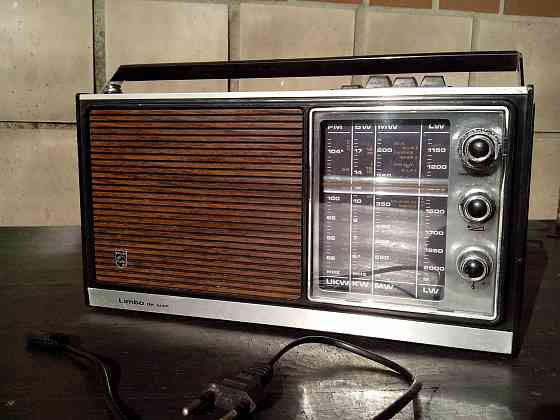 Радиоприёмник PHILIPS RL 412. Горловка