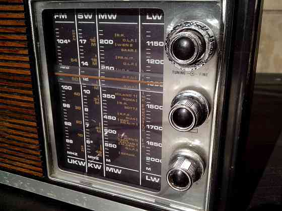 Радиоприёмник PHILIPS RL 412. Горловка