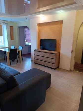 Сдаётся 2-х комнатная квартира в Ленинском р-не. Донецк