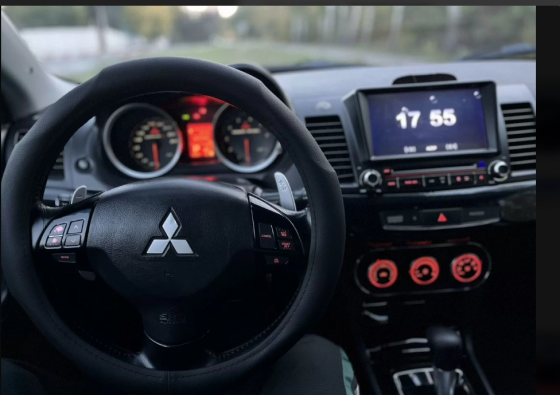 Mitsubishi Lancer 2.0 Енакиево