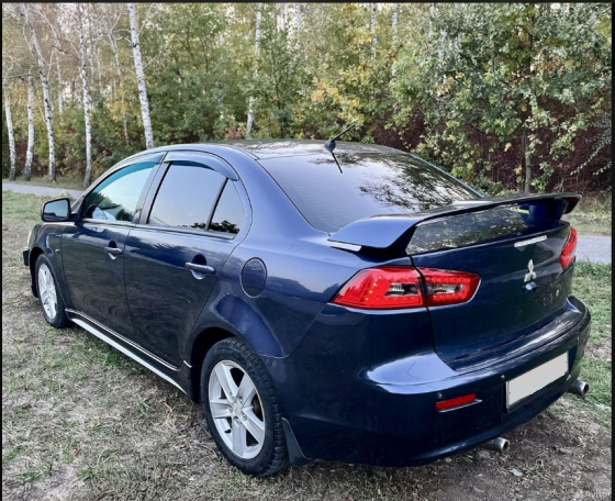 Mitsubishi Lancer 2.0 Енакиево