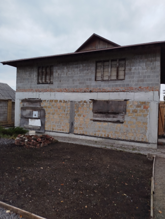 Дом-недострой, Красный пахарь Донецк