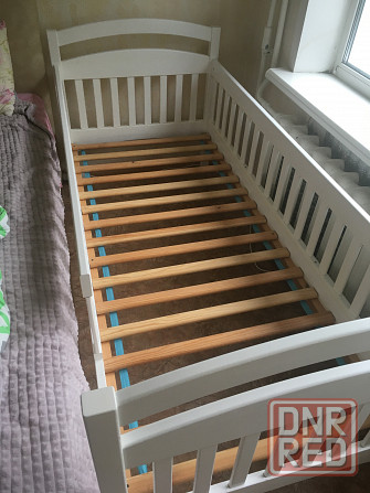 Продам кровать спальное место 90*200 с матрасом Донецк - изображение 1