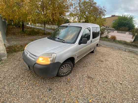 Продам Ситроен Берлинго 2011 1 рест в хорошем состоянии все вопросы по телефону Донецк