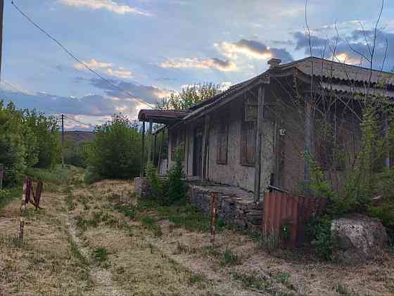 Продам большой приватизированный участок Амвросиевка