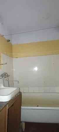 Продам 2-х комнатную в Пролетарском р-не на Коммунистической 5/9. Документы готовы. Донецк