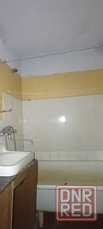 Продам 2-х комнатную в Пролетарском р-не на Коммунистической 5/9. Документы готовы. Донецк - изображение 2