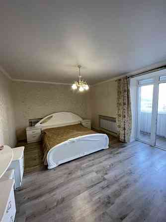 Сдам просторную 2кв. в Калининском районе по бульвару Шевченко. Донецк