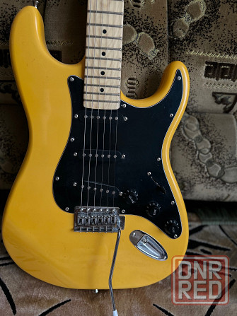 Продаю электрогитару Irin (Stratocaster) с синглами (SSS) Донецк - изображение 2