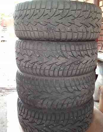 Продам 4 шины TOYO 215/50 R17 91T Донецк