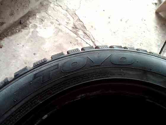 Продам 4 шины TOYO 215/50 R17 91T Донецк