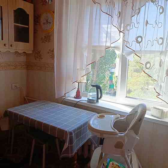 Трехкомнатная квартира с мебелью и техникой Донецк