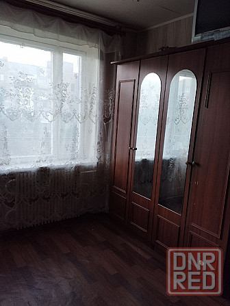 Продажа 1 комнатной гостинки, в Пролетарском районе Донецк - изображение 2