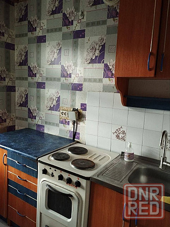 Продажа 1 комнатной гостинки, в Пролетарском районе Донецк - изображение 1