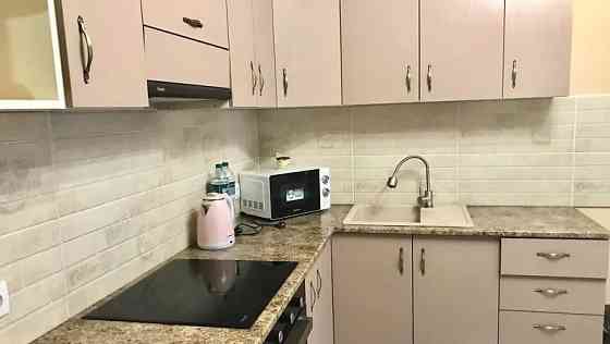 Сдам в аренду комфортную трехкомнатную квартиру на пр-кт Театральный, г. Донецк, Ворошиловский район Донецк