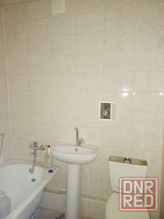 Продается 2 ком. квартира , ул. Куйбышева, храм св.Петра и Февронии в Лен Донецк - изображение 7