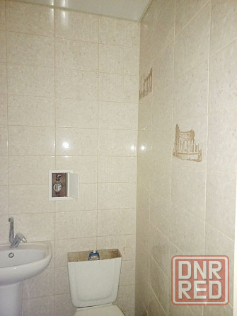 Продается 2 ком. квартира , ул. Куйбышева, храм св.Петра и Февронии в Лен Донецк - изображение 8