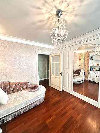 Продается отличная 5-ти комн. квартира в Ворошиловском р-не, г. Донецк, ул. Генерала Антонова Донецк