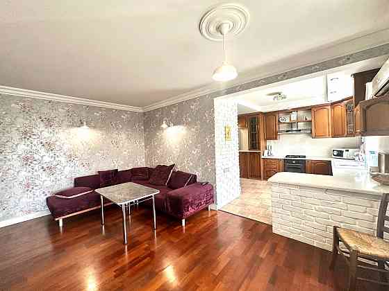 Продается отличная 5-ти комн. квартира в Ворошиловском р-не, г. Донецк, ул. Генерала Антонова Донецк