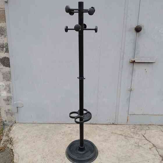 Напольная вешалка для одежды Донецк