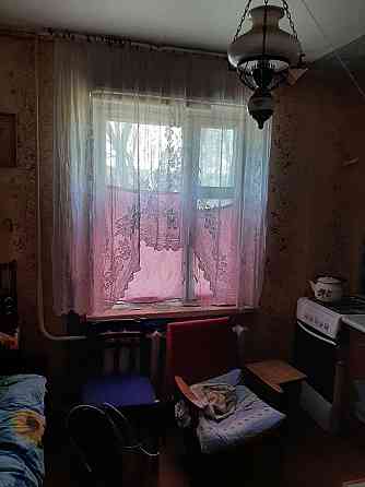 продам 2-комнатную квартиру под ремонт, пл.Свободы Донецк