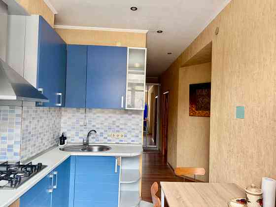 Сдам посуточно отличную квартиру площадь Ленина. Вода круглосуточно Донецк