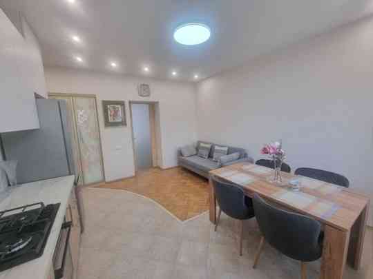 Сдается трехкомнатная квартира в Пролетарском районе Донецк