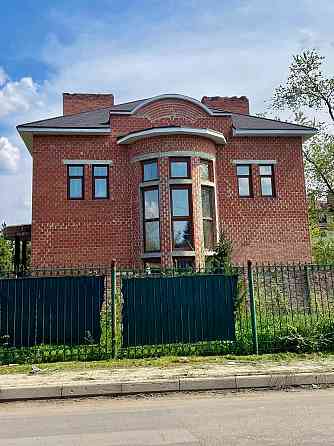 Продается дом 720кв.м на Дубравной Донецк