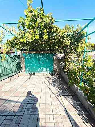 Дом с участком 9 соток в Ильичевском районе. Мариуполь