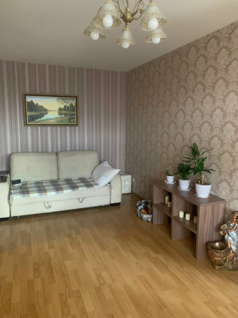 Сдаю 3-х комнатную квартиру Донецк