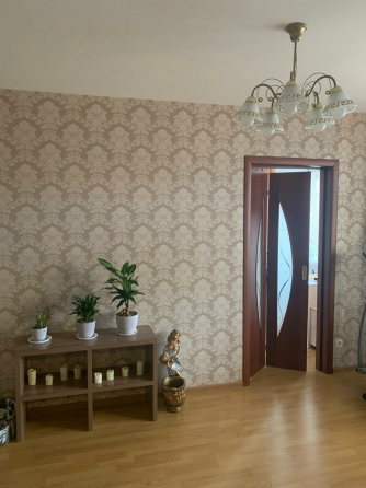 Сдаю 3-х комнатную квартиру Донецк