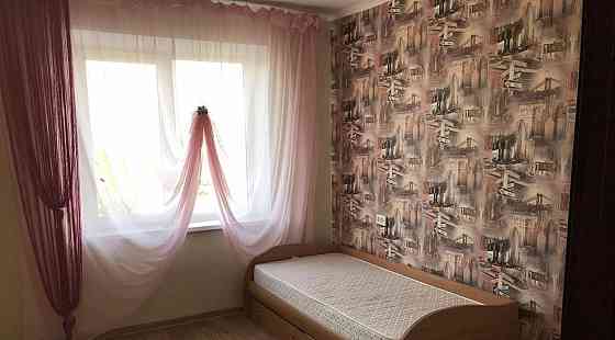 Сдается комфортная и просторная однокомнатная квартира по ул. Университетская на длительное время. Донецк