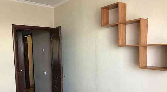 Сдается комфортная и просторная однокомнатная квартира по ул. Университетская на длительное время. Донецк