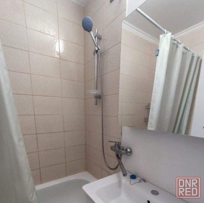 Сдаётся однокомнатная квартира в Ворошиловском районе, пр. Ильича. Донецк - изображение 4