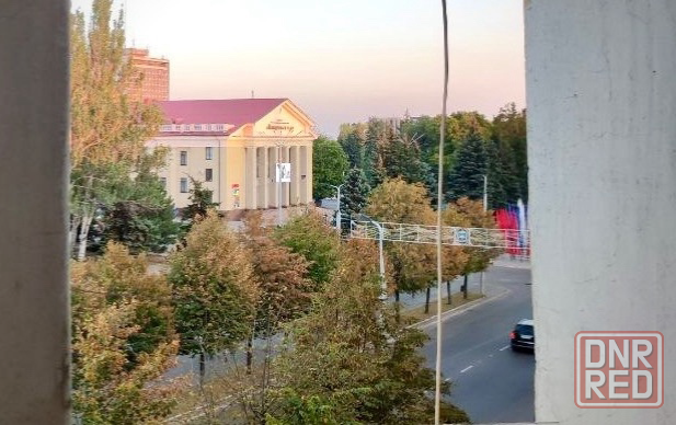 Продажа 1 комнатной квартиры в центре г.Макеевки, тюз (сталинка) Макеевка - изображение 1