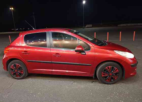 Peugeot 207 красная Макеевка