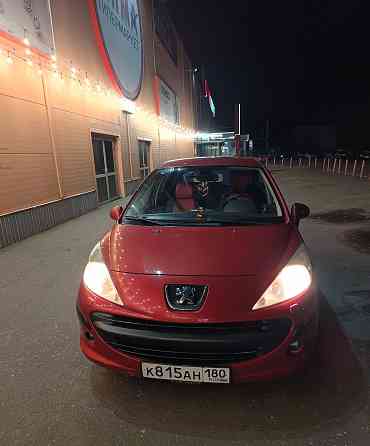 Peugeot 207 красная Макеевка