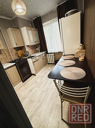 Продам 2х ком квартиру на Зеленом 5 этаж, не угловая Макеевка - изображение 1