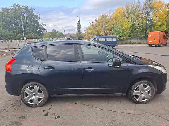 Продам Peugeot 3008 2011 года в хорошем состоянии Донецк