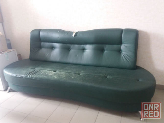 Продаётся диван под перетяжку Донецк - изображение 1