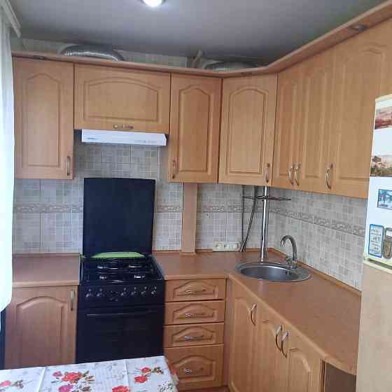 Продам 2-комнатную квартиру в Донецке на Бирюзова 20 (ост. Бирюзова-1) Донецк