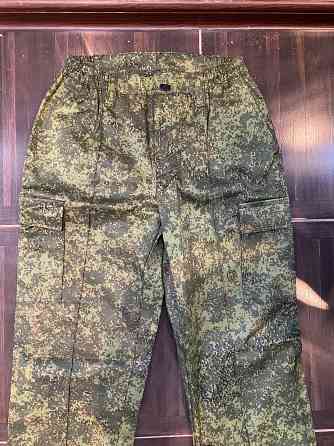 Продам бронежилет и три комплекта одежды Донецк