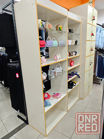 Шкаф торговый Донецк - изображение 1